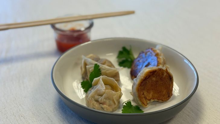 Dim Sums & Sweet Chili Sauce