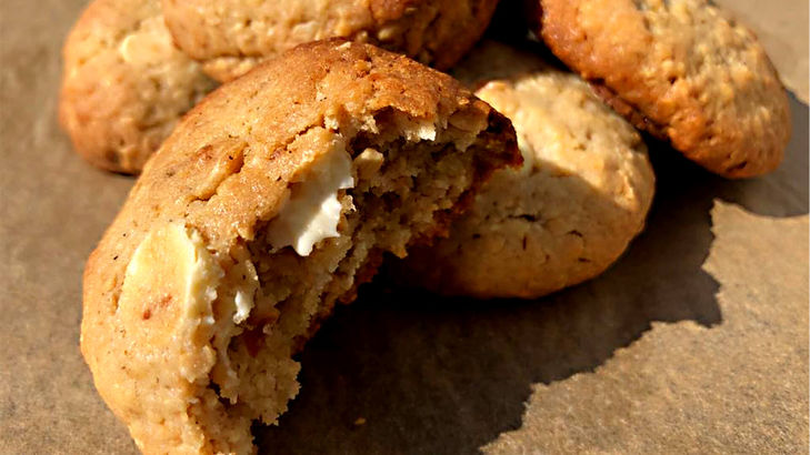 Cookies mit Haferflocken, Haselnüssen und Schokodrops