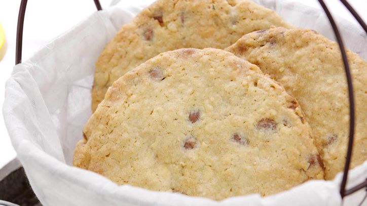 Lieblingsrezept: Riesencookies mit Grafschafter Goldsaft und Schokoladendrops – Perfekt zum Café Latte am Nachmittag! Aber auch als Geschenk eine süße Idee. Lieblingsrezept: Riesencookies mit Grafschafter Goldsaft und Schokoladendrops