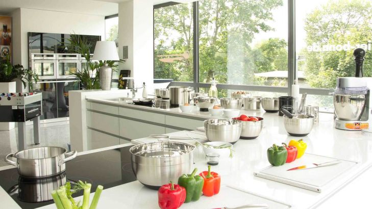 Alles vorbereitet f&uuml;r den Kochkurs &raquo;Italienische Landk&uuml;che&laquo; im Kochatelier Bergisch Gladbach.