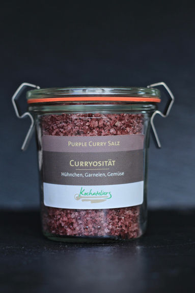 Fantastische Salzmischungen und Gewürze ✓ handgefertigt ✓ auf Fleur de Sel-Basis ✓ getrocknete Kräuter, Gewürze, Extrakte von Gemüse und Obst. Die exklusiven Salz- und Gewürzmischungen sind nur in den Kochateliers erhältlich – verpackt in einem schönen Weck-Glas auch ein schönes Geschenk! Salze und Gewürze - exklusive Mischungen