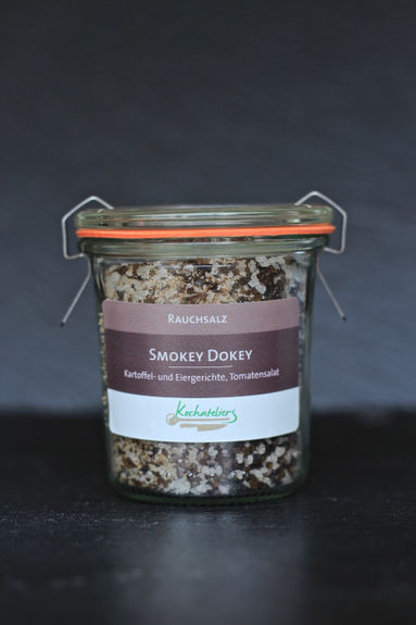 Fantastische Salzmischungen und Gewürze ✓ handgefertigt ✓ auf Fleur de Sel-Basis ✓ getrocknete Kräuter, Gewürze, Extrakte von Gemüse und Obst. Die exklusiven Salz- und Gewürzmischungen sind nur in den Kochateliers erhältlich – verpackt in einem schönen Weck-Glas auch ein schönes Geschenk! Salze und Gewürze - exklusive Mischungen